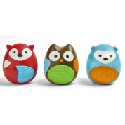 P'tits oeufs en formes cutes de Skip Hop qui font du bruit (sans piles), 12,99$ chez Well.ca Lien: https://well.ca/products/skip-hop-explore-more-egg-shaker_107206.html